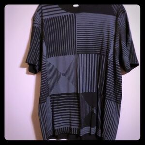 OP tshirt black and grey graphic